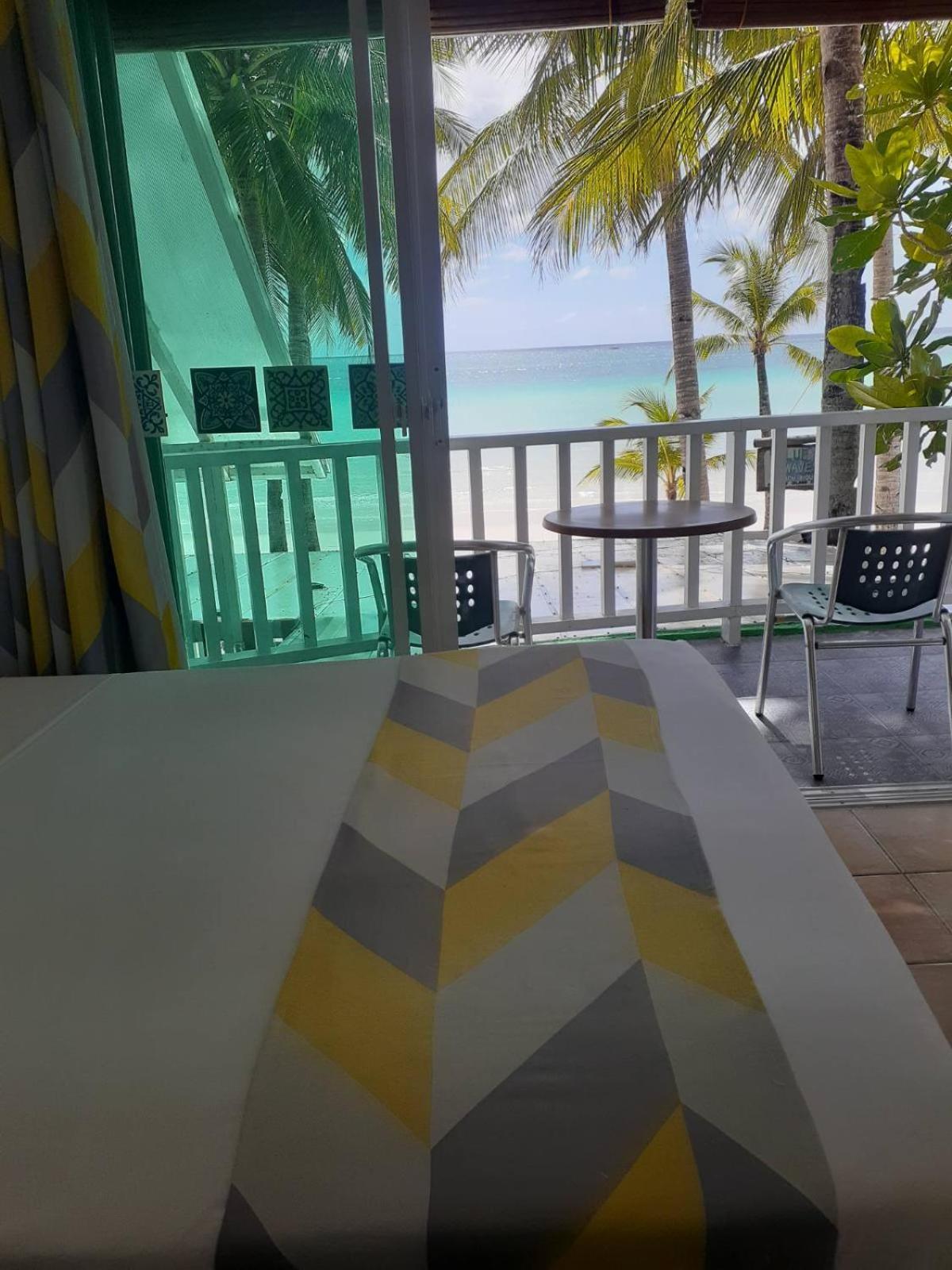 Bluewaves Beach House Balabag  Eksteriør billede